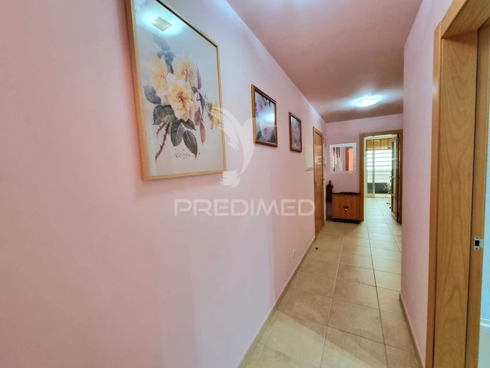 Apartamento T1 para Venda em Portimão Foto 10