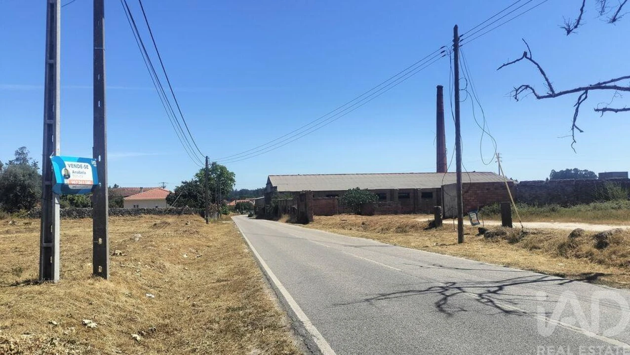 Terreno para Venda em Canas de Santa Maria Foto 1