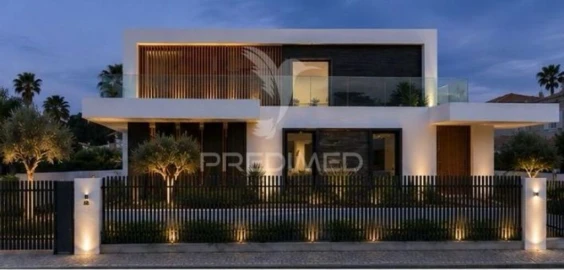 Moradia T5 para Venda em Almancil