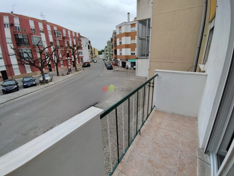 Apartamento T2 para Venda em Baixa da Banheira e Vale da Amoreira Foto 24