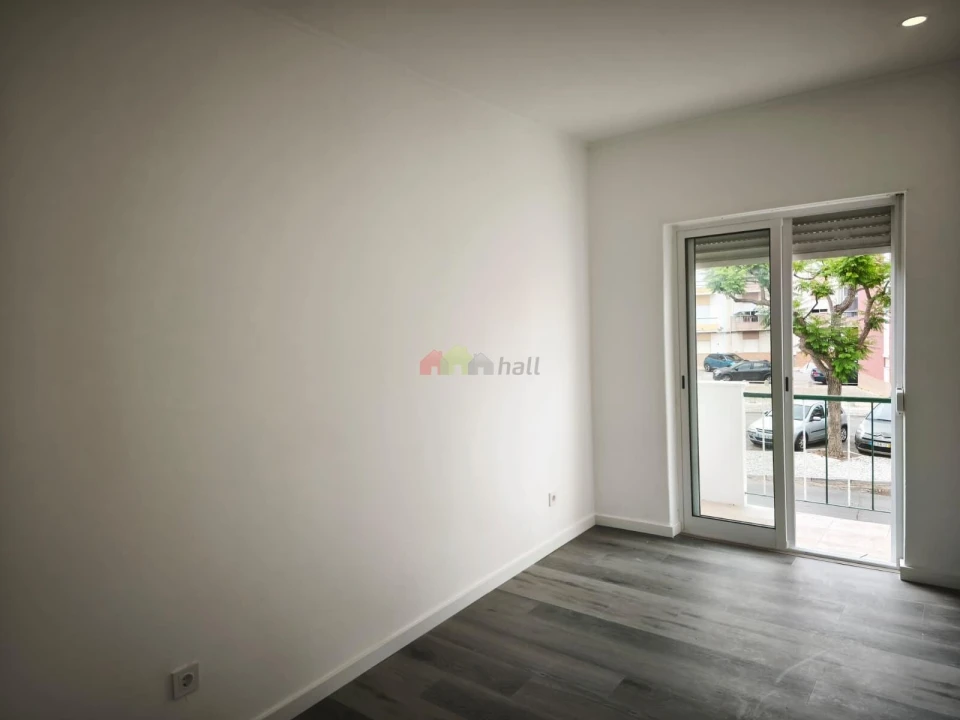 Apartamento T2 para Venda em Baixa da Banheira e Vale da Amoreira Foto 17
