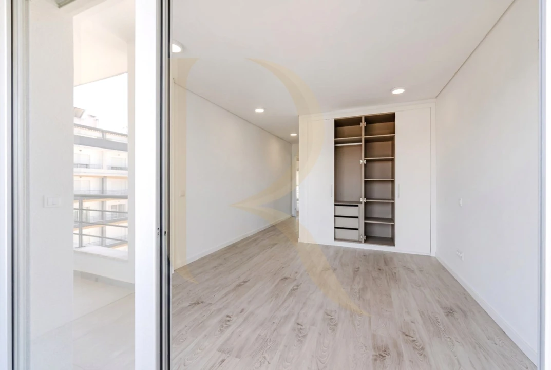 Apartamento T3 para Venda em Seixal, Arrentela e Aldeia de Paio Pires Foto 26