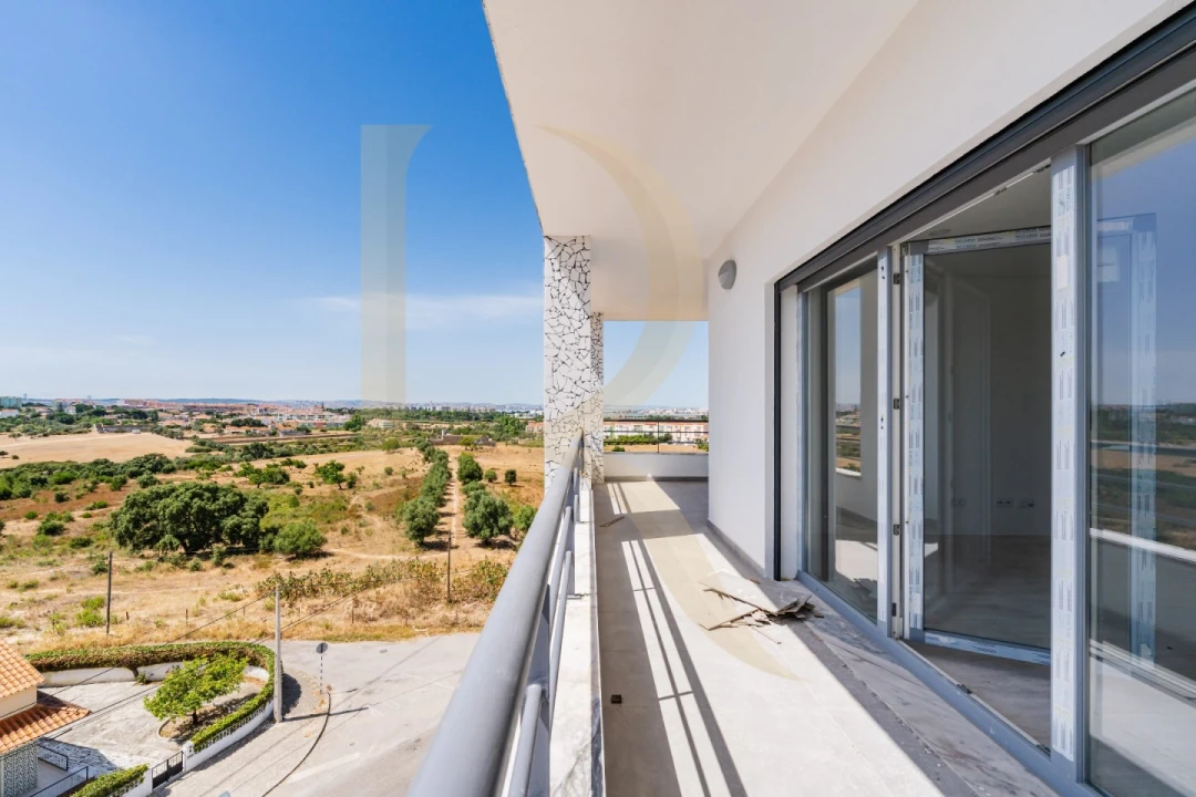 Apartamento T4 para Venda em Seixal, Arrentela e Aldeia de Paio Pires Foto 14