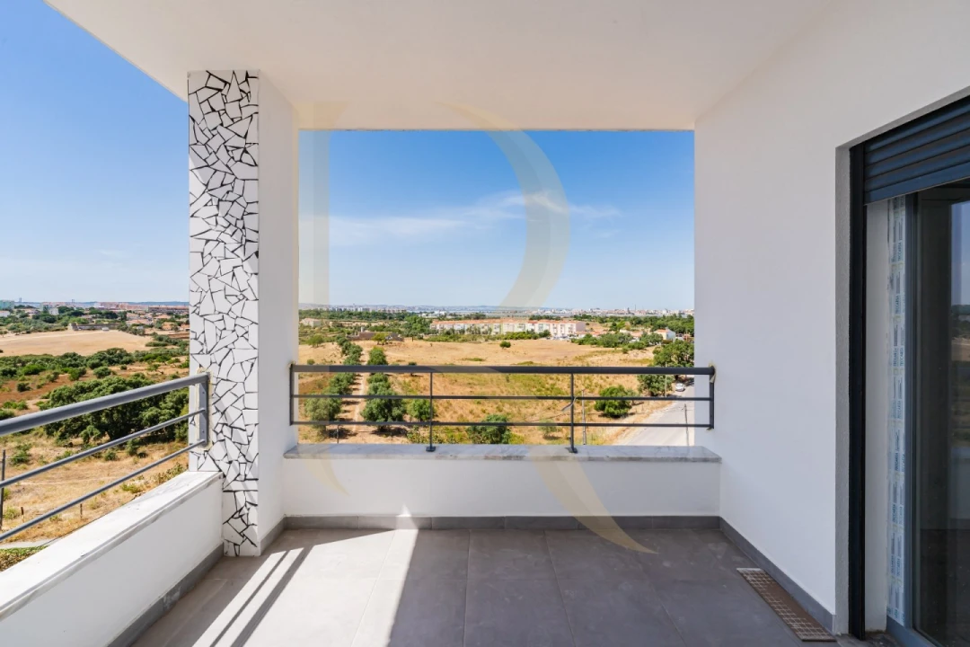 Apartamento T4 para Venda em Seixal, Arrentela e Aldeia de Paio Pires Foto 17