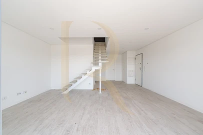Apartamento T4 para Venda em Seixal, Arrentela e Aldeia de Paio Pires