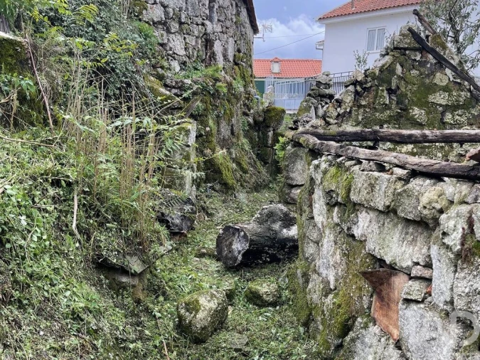 Terreno para Venda em Mancelos Foto 14