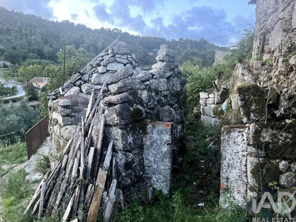 Terreno para Venda em Mancelos Foto 12