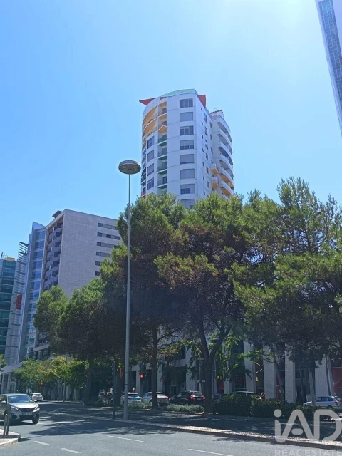Apartamento T4 para Venda em Olivais