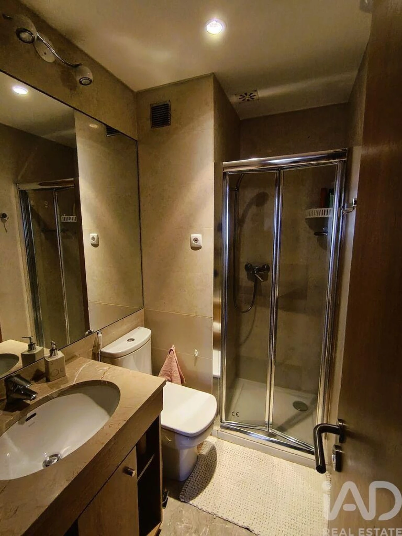 Apartamento T4 para Venda em Olivais Foto 16