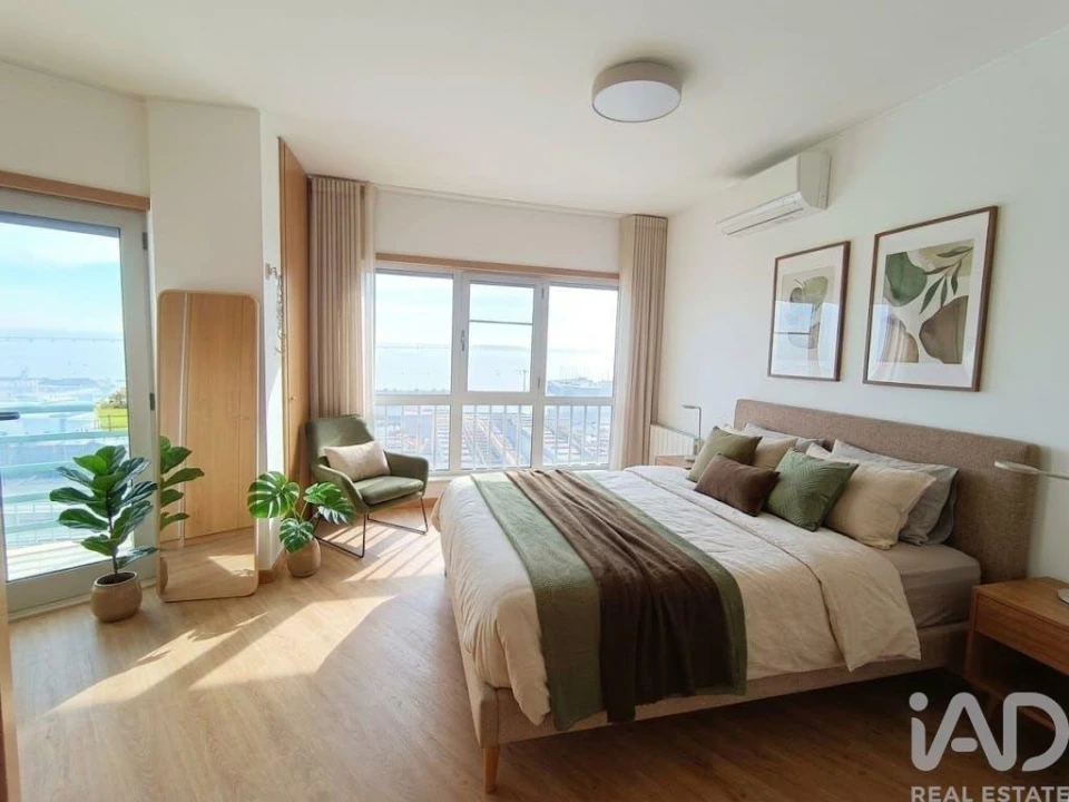 Apartamento T4 para Venda em Olivais Foto 5