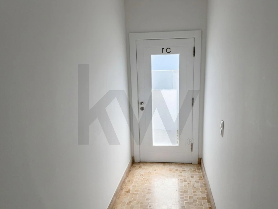 Apartamento T1 para Venda em Misericórdia Foto 3