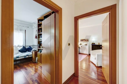 Apartamento T2 para Venda em Santo António dos Cavaleiros e Frielas