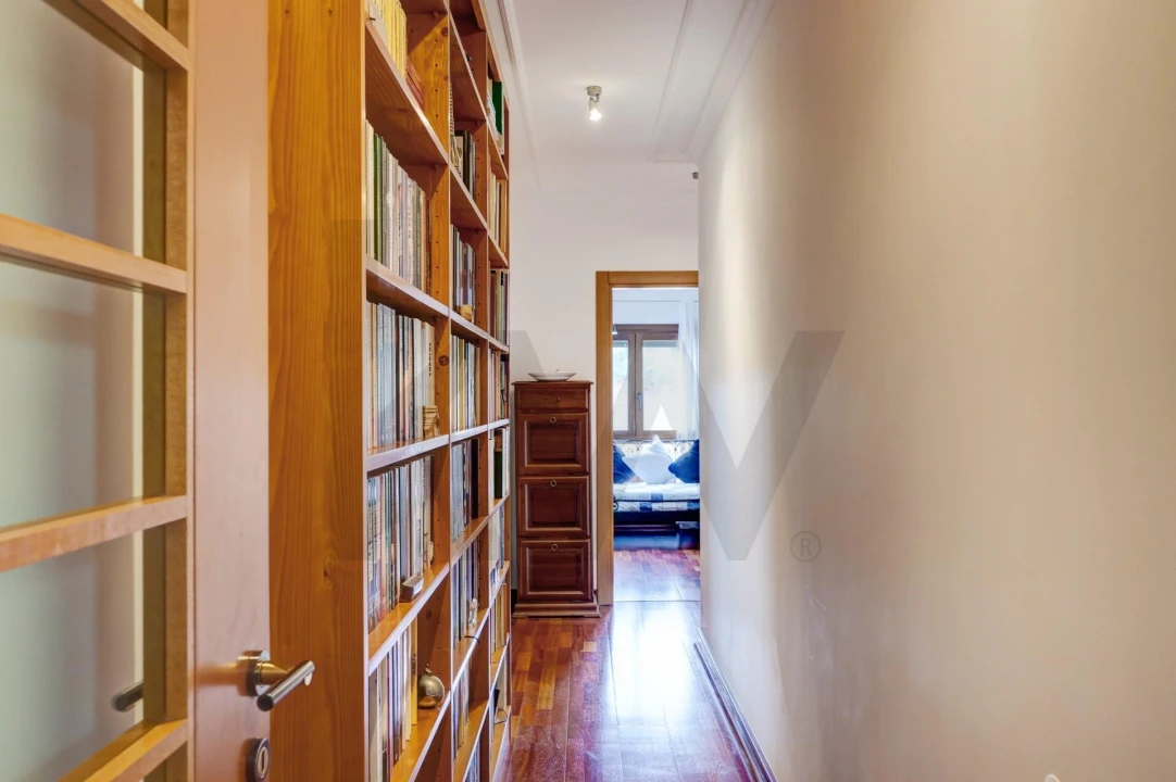 Apartamento T2 para Venda em Santo António dos Cavaleiros e Frielas Foto 13