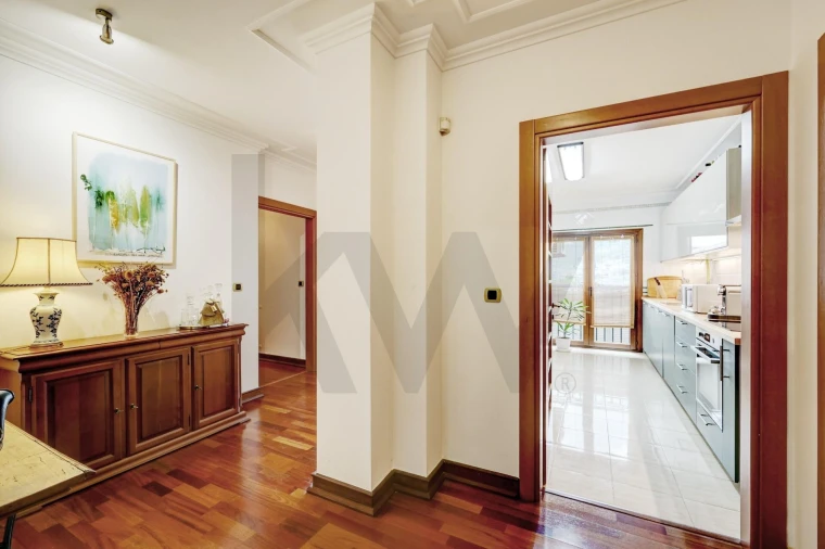 Apartamento T2 para Venda em Santo António dos Cavaleiros e Frielas Foto 4
