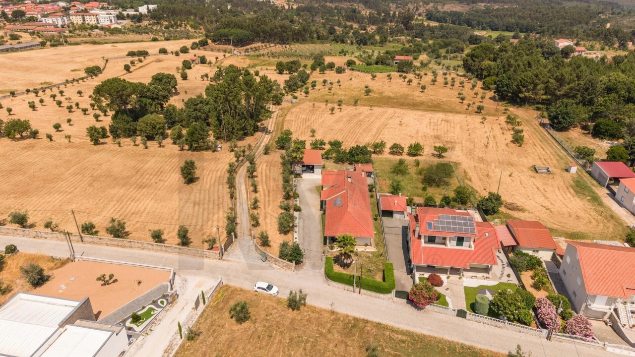 Moradia T3 para Venda em Tourais e Lajes Foto 47