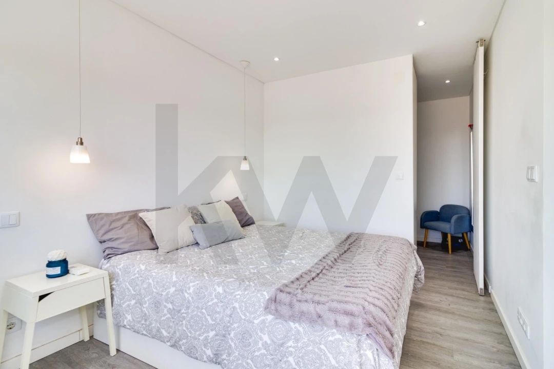 Apartamento T3 para Venda em Rio de Mouro Foto 27