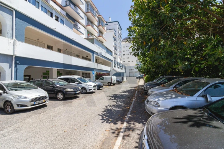 Apartamento T3 para Venda em Rio de Mouro Foto 42