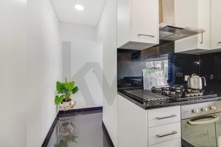 Apartamento T3 para Venda em Rio de Mouro Foto 3