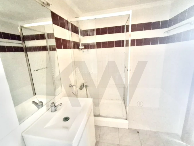 Apartamento T1 para Venda em Ericeira Foto 47