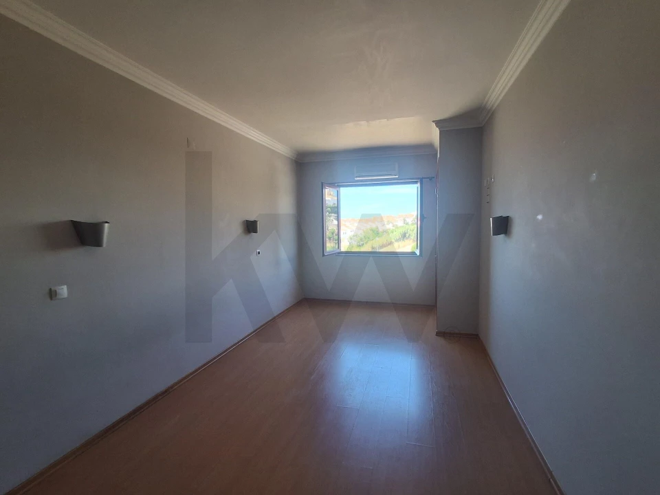 Apartamento T1 para Venda em Ericeira Foto 13