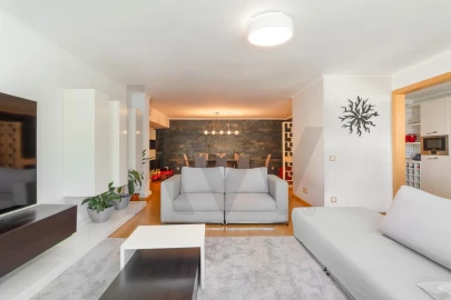 Apartamento T2 para Venda em Massamá e Monte Abraão