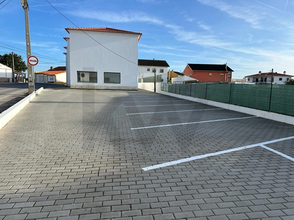 Loja para Venda em Carvoeira Foto 1