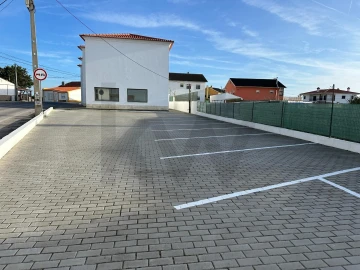 Loja para Venda em Carvoeira