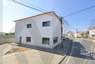 Loja para Venda em Carvoeira