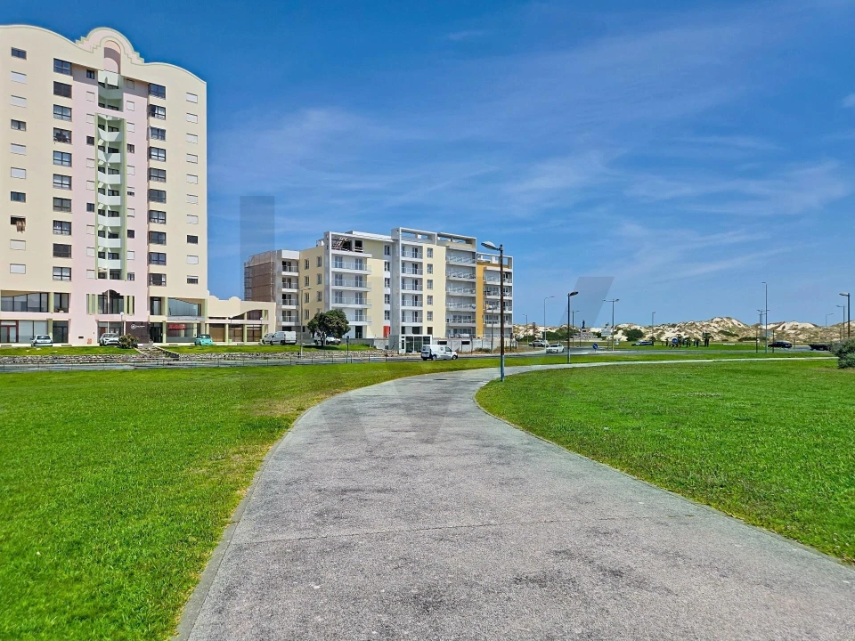 Apartamento T2 para Venda em Peniche Foto 19