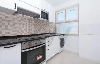 Apartamento T1 para Arrendamento em Penha de França