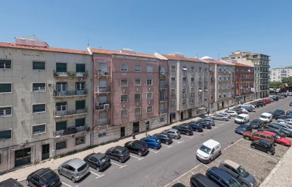 Apartamento T1 para Arrendamento em Penha de França