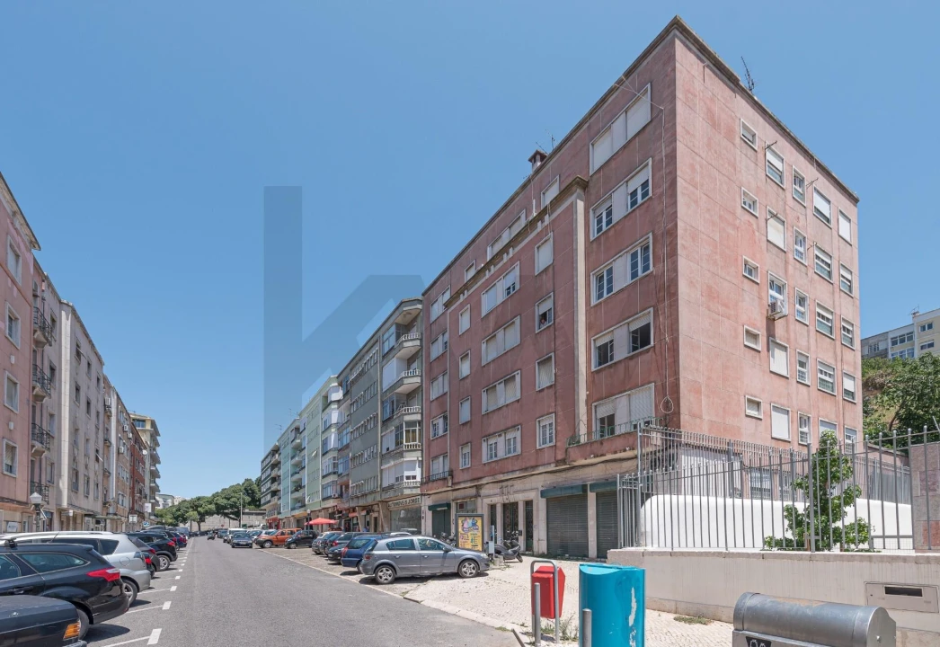 Apartamento T1 para Arrendamento em Penha de França Foto 24