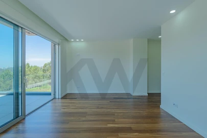 Moradia T3 para Venda em Nogueira do Cravo e Pindelo