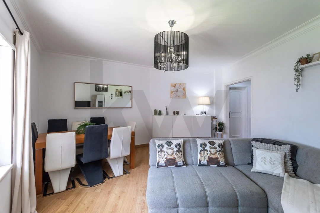 Apartamento T2 para Venda em Corroios Foto 7