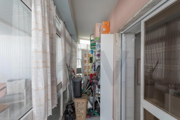 Apartamento T2 para Venda em Corroios Foto 26