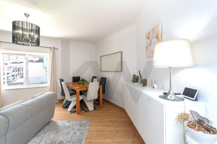 Apartamento T2 para Venda em Corroios Foto 3