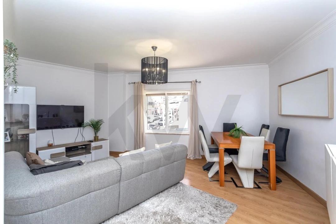 Apartamento T2 para Venda em Corroios Foto 4