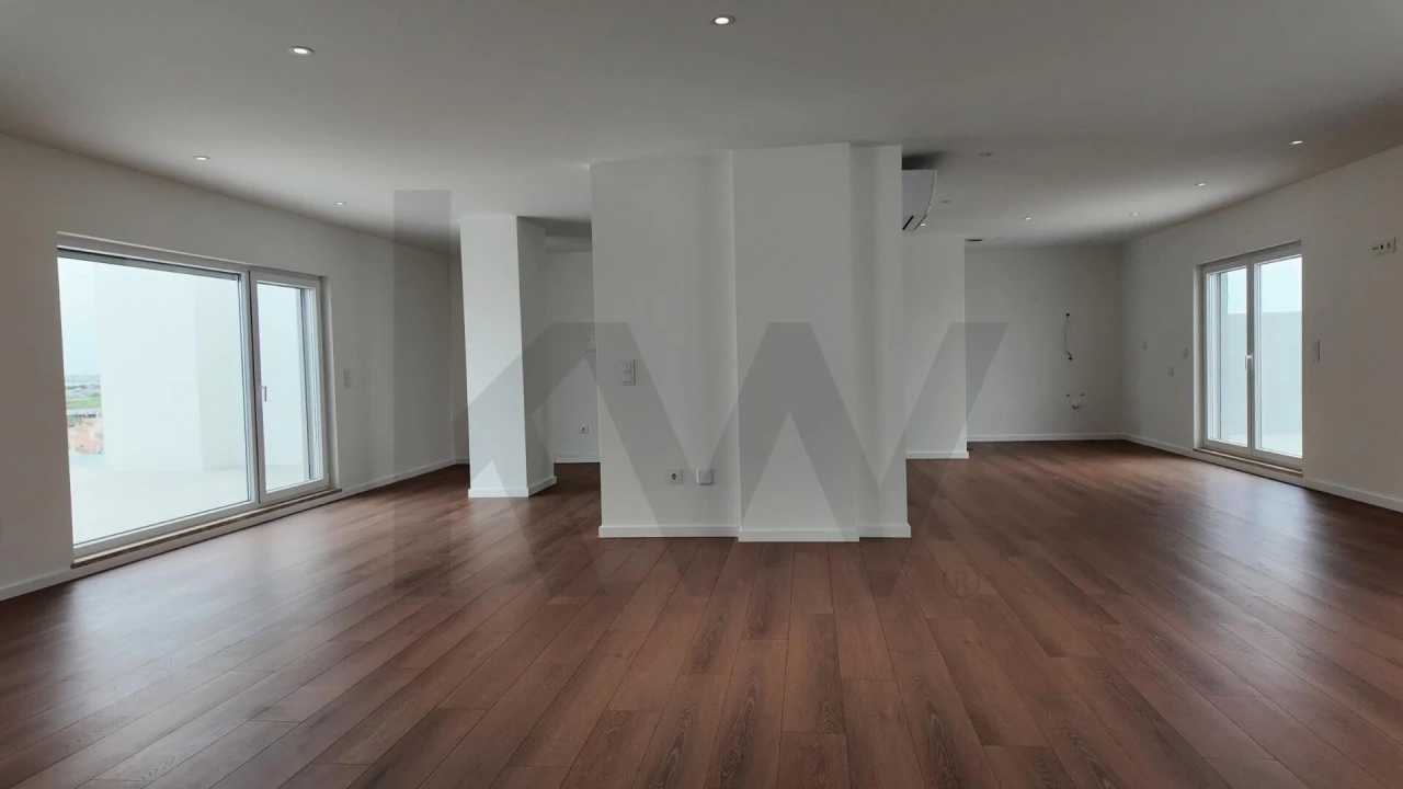 Apartamento T4 para Venda em Montijo e Afonsoeiro Foto 28