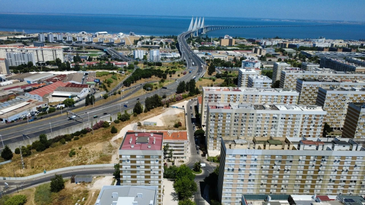 Apartamento T3 para Venda em Moscavide e Portela Foto 21