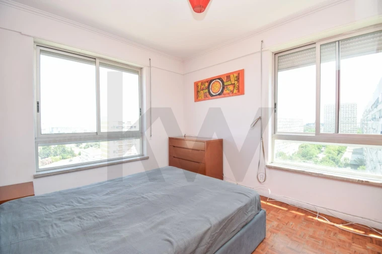 Apartamento T3 para Venda em Moscavide e Portela Foto 12