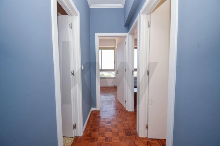 Apartamento T3 para Venda em Moscavide e Portela Foto 6