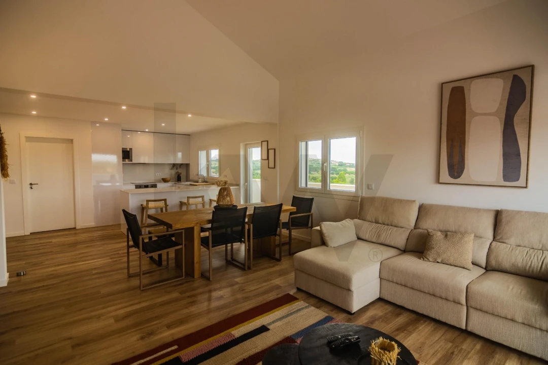 Apartamento T3 para Venda em Bombarral e Vale Covo Foto 7