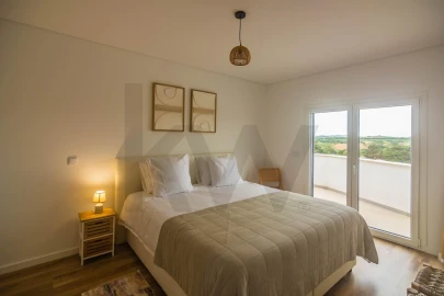 Apartamento T3 para Venda em Bombarral e Vale Covo