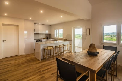 Apartamento T3 para Venda em Bombarral e Vale Covo