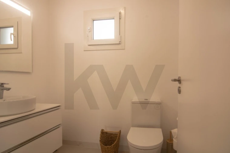 Apartamento T3 para Venda em Bombarral e Vale Covo Foto 14
