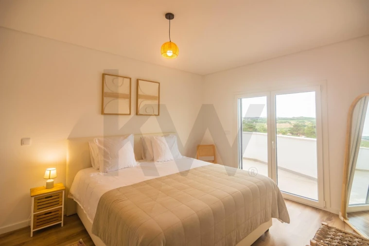 Apartamento T3 para Venda em Bombarral e Vale Covo Foto 21