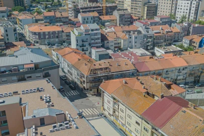 Prédio para Venda em Santa Marinha e São Pedro da Afurada
