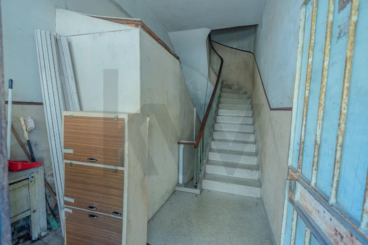 Prédio para Venda em Santa Marinha e São Pedro da Afurada Foto 6