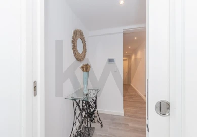 Apartamento T3 para Venda em Oeiras e São Julião da Barra, Paço de Arcos e Caxias