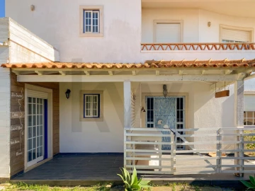 Moradia T3 para Venda em Ericeira